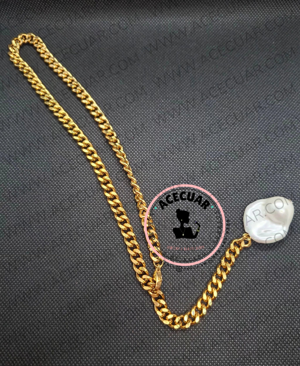 Cadena con perla grande